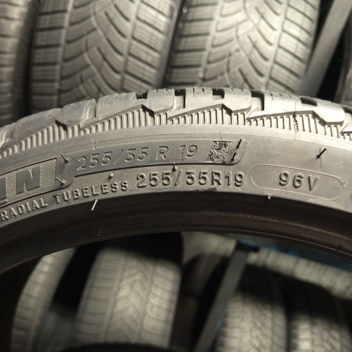 255/35/R19 Michelin Pilot Alpin 5