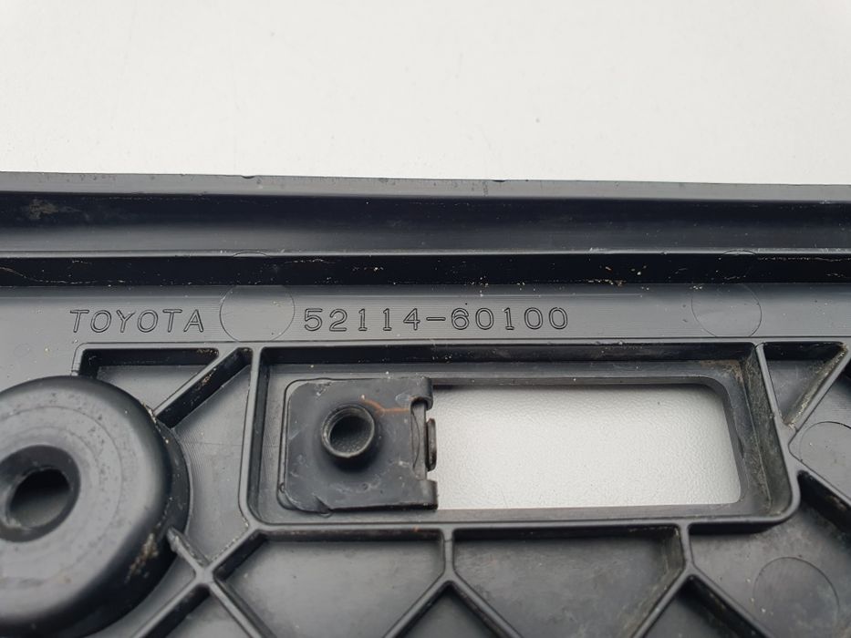 TOYOTA LAND CRUISER 150 ramka podkładka tablicy rejestracyjnej
