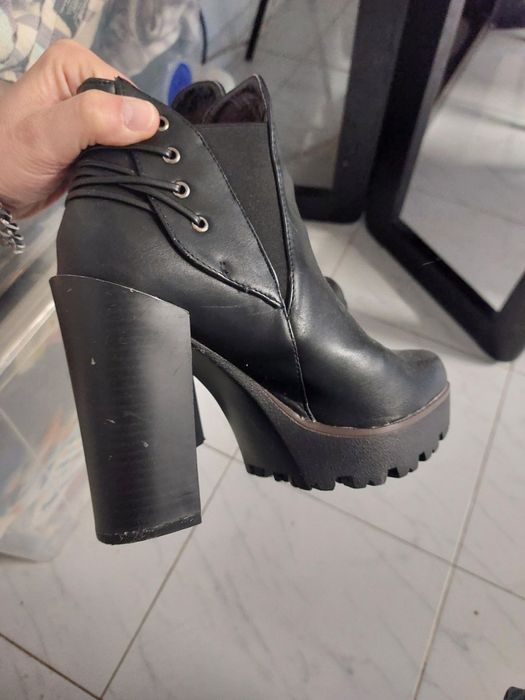 Botas salto 38 tino gonzalez negociável