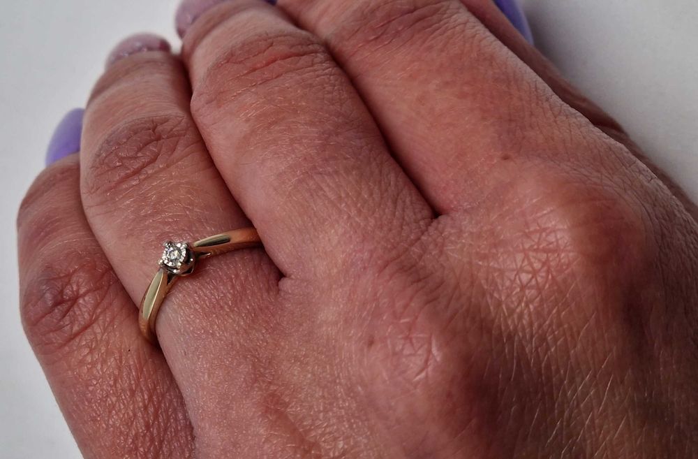 Złoty pierścionek 1,30g 585 rozm. 11 / Nowy Lombard / TG