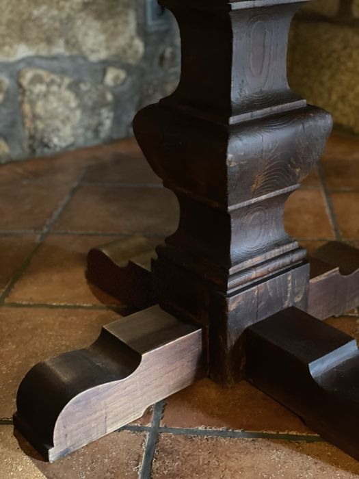 Mesa de jogo em Castanho Velho | Antiguidade IMPECAVEL