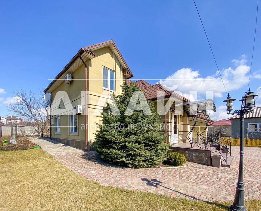 Супер дом ! На Правом берегу 250 м2 , 8 сот