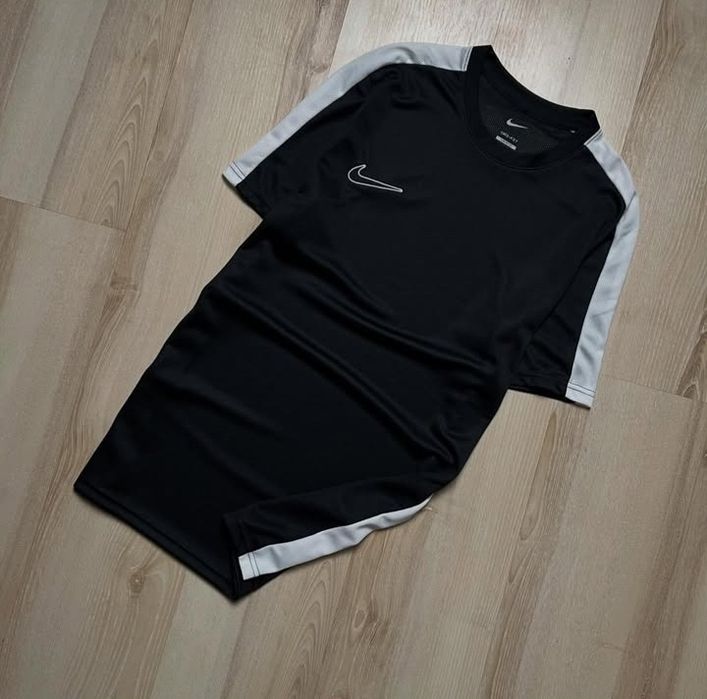 Футболка Nike dri-fit p.L