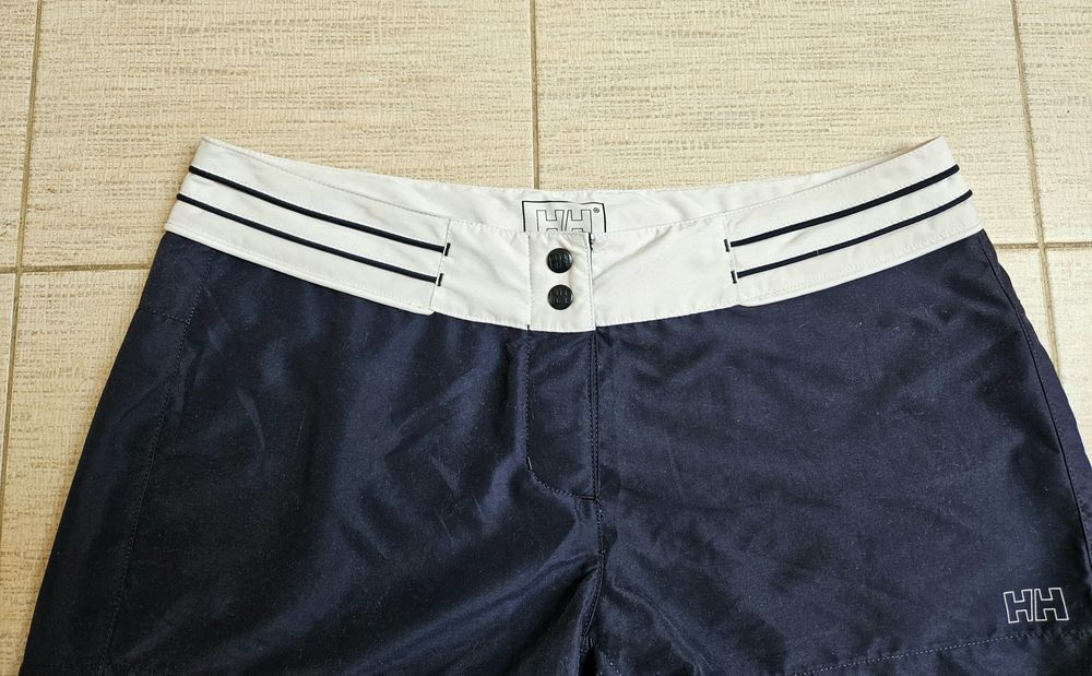 szorty, krótkie spodenki Helly Hansen r.M/38