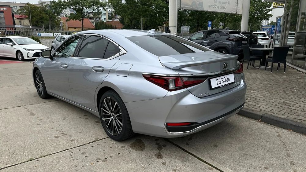 Lexus ES Business Edition. Zapytaj o inne modele!