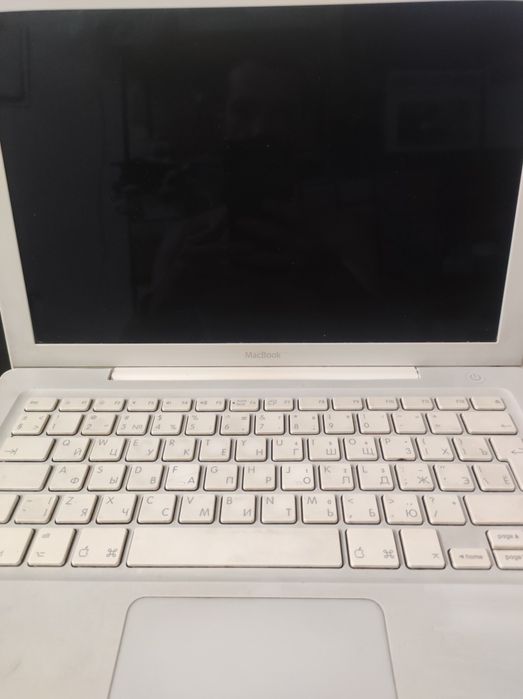 MacBook A1183, A1342 з аксесуарами