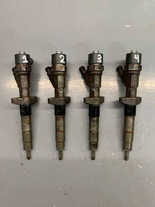 Форсунки Bosch 0445110141, 0445110087 Renault Nissan Opel 2.5 dci
