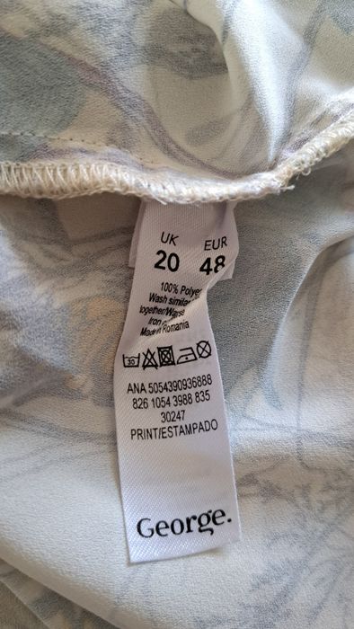 Biała koszula w drobne delikatne kwiaty marki George rozmiar 20 48 4xl