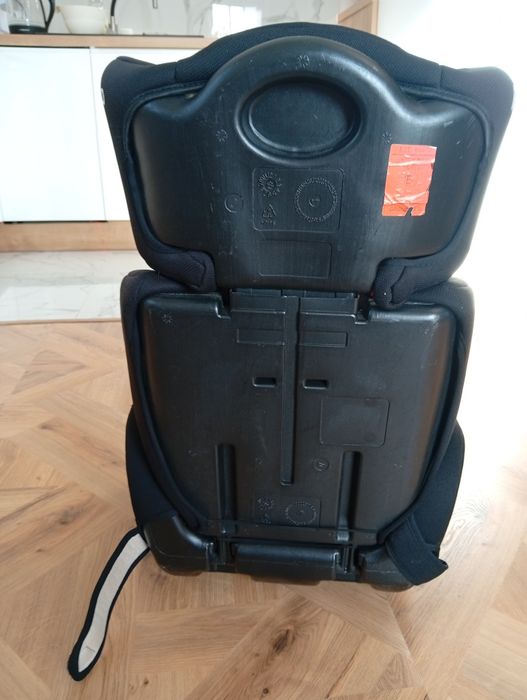 Fotelik samochodowy Lionelo Lars 15-36 kg
