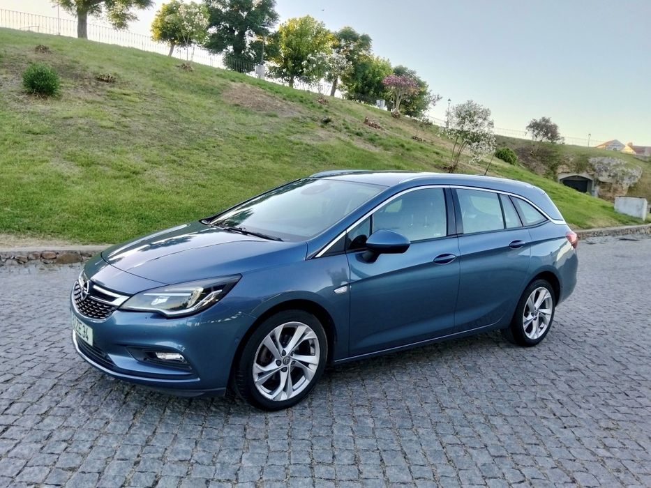 Opel Astra Sports Tourer 1.6CDTI de 2017/3 em estado novo