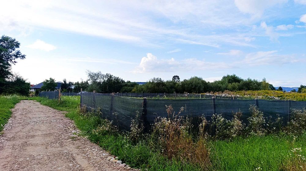 Działka budowlana z pozwoleniem na budowę domu szeregowego! -60tys! 10a świniarsko - 4km do rynku w Sączu - Więcej