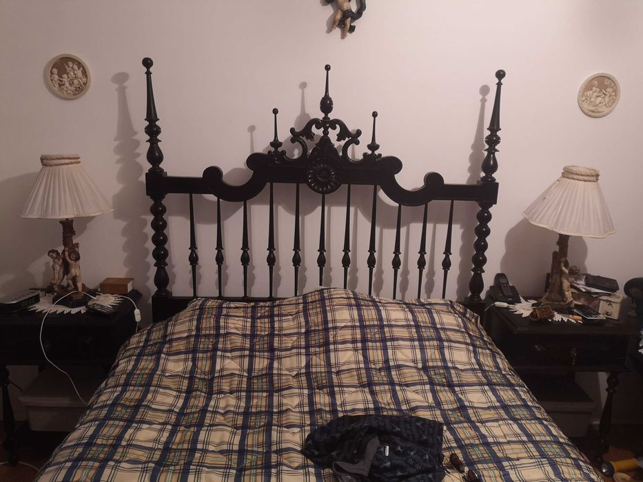 Conjunto quarto de casal estilo antigo