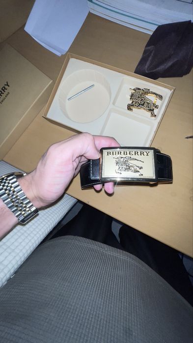 Cinto Burberry Castanho