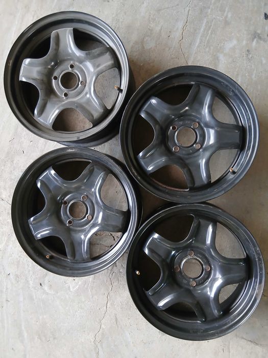 4szt. felgi stalowe 16 cali Renault Dacia
