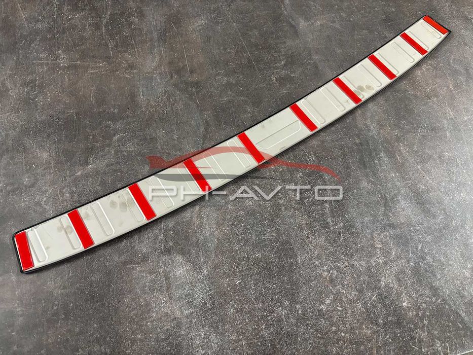 Накладка на задній бампер Mitsubishi Outlander з 2022 Premium якість