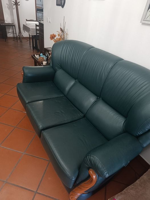 Vendo Sofá-Cama + 2 Cadeiras Baloiço c/ Bancos
