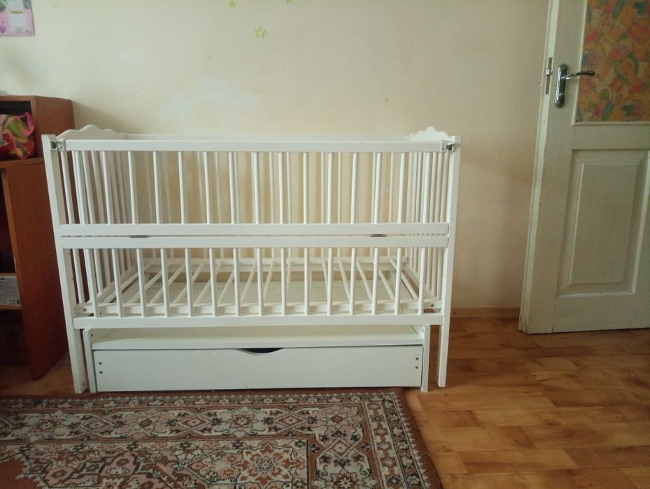 Продам дитячу кроватку