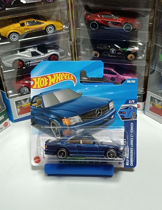 Hot Wheels 89 Mercedes-Benz 560 SEC AMG