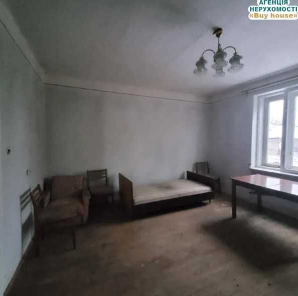 Продаж будинку дешево під реконструкцію