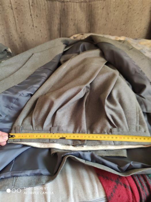 Garnitur meski szary