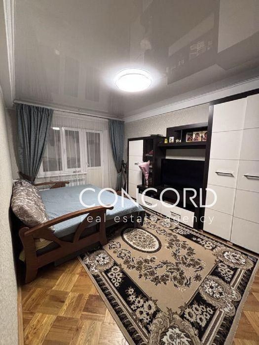 Лукʼянівка. Продам 2к Деревлянська (Якіра) вул., 20-А