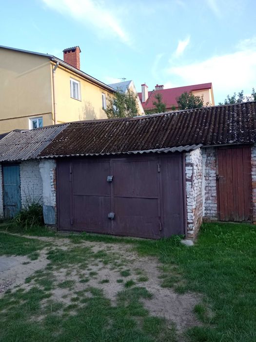 Продаж 2 кім. квартири з мансардою у с. Зимна Вода