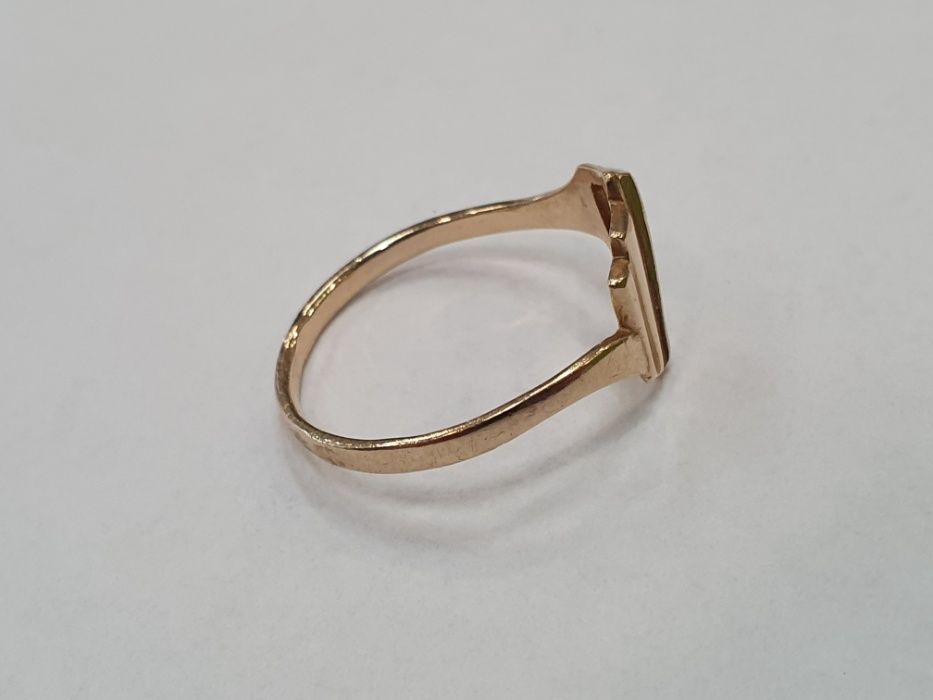 II poł. XX wieku! Złoty pierścionek/ 583/ 2.11 gram/ R19