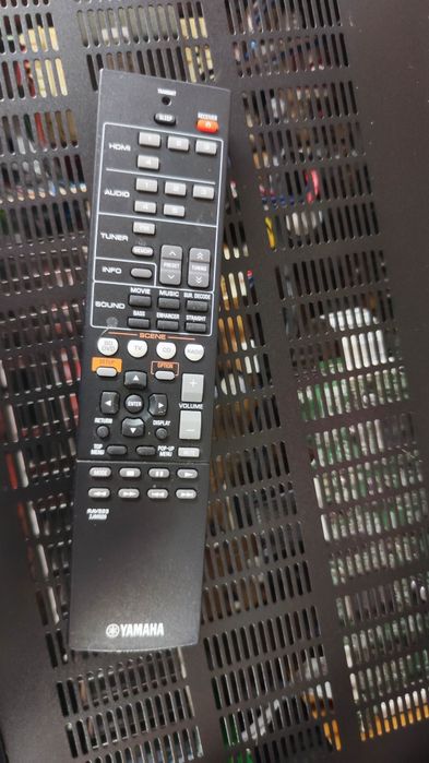 390Amplituner  YAMAHA HTR-2067 5.1 kino domowe