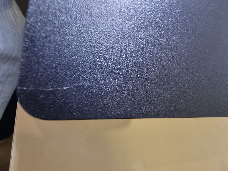 Ps4 slim 500gb z oryginalnym padem oraz 2 grami