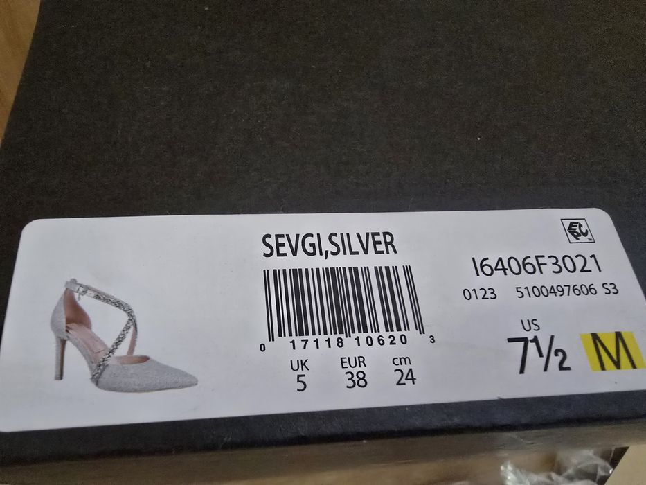 Szpilki ślubne nowe