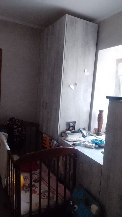 Частина будинку на довженка