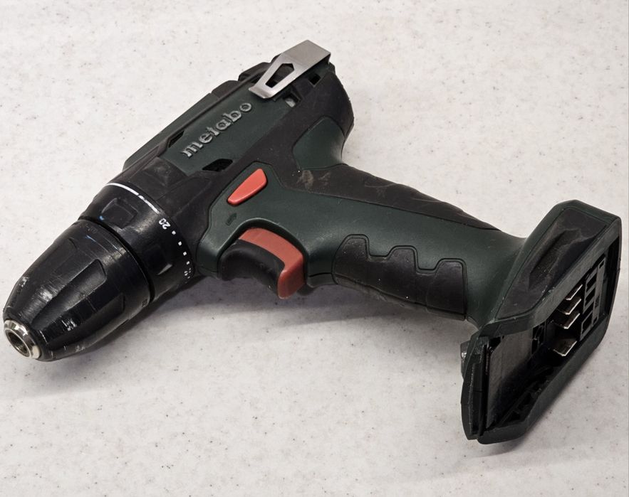 Аккумуляторный шуруповерт Metabo BS 18