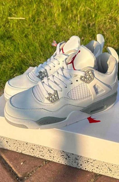 Jordan_4_Retro_White_Oreo R.38.5