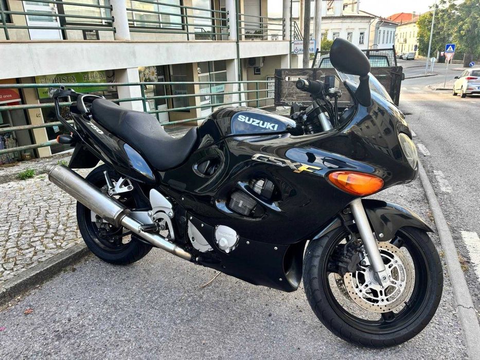 GSX 750 F - 2004