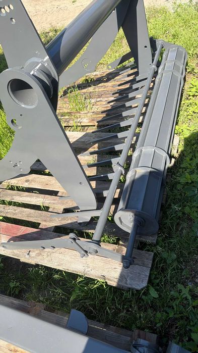 Rolka dogniatająca pokos prasa LELY