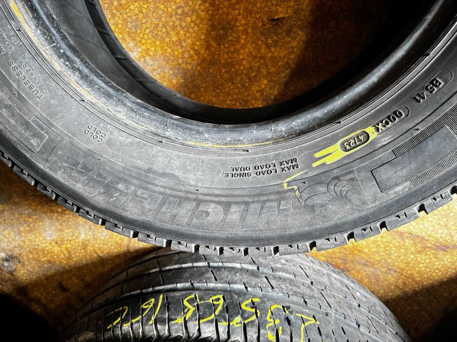 235/65 16С Michelin  Agilis шини вантажні літо