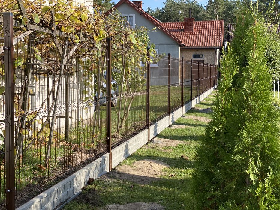 Ogrodzenie panelowe z montażem
