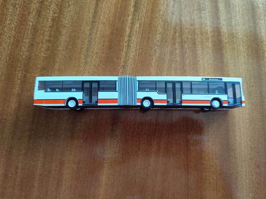 Model autobusu MAN NG272 1:87