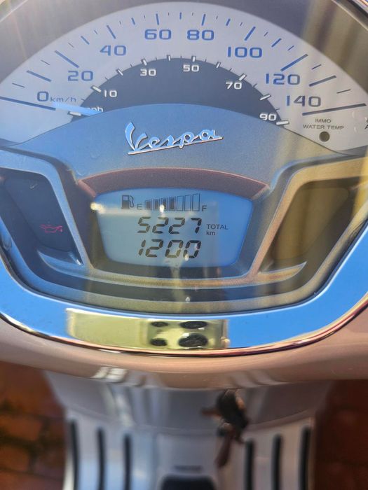 Vespa GTS 300ie ABS Touring com 5300 km