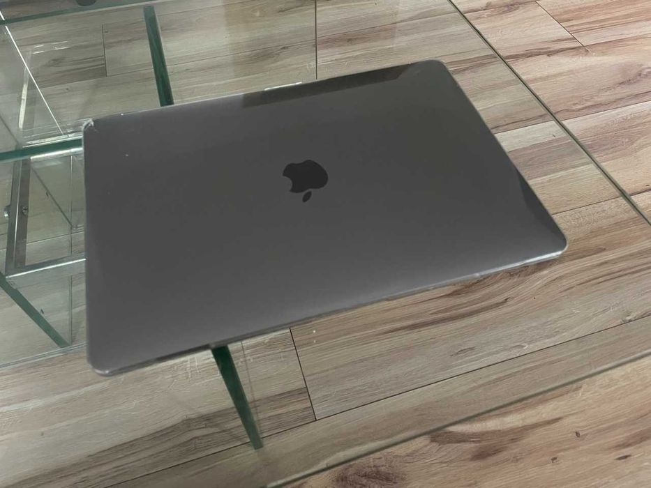 Laptop Apple MacBook Air 13.3" M1 16GB ram, 256GB ssd gwiezdna szarość