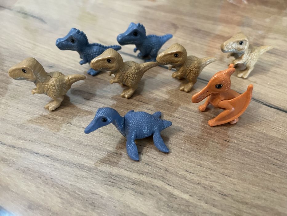 Kinder natoons dino динозаври