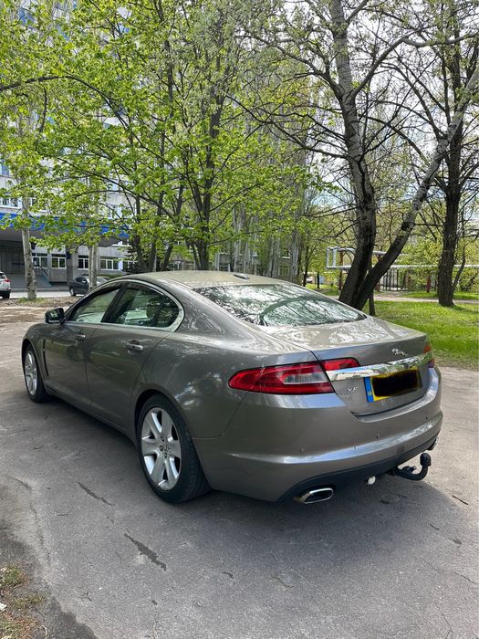 Jaguar XF 2009 2.7 дизель автомат