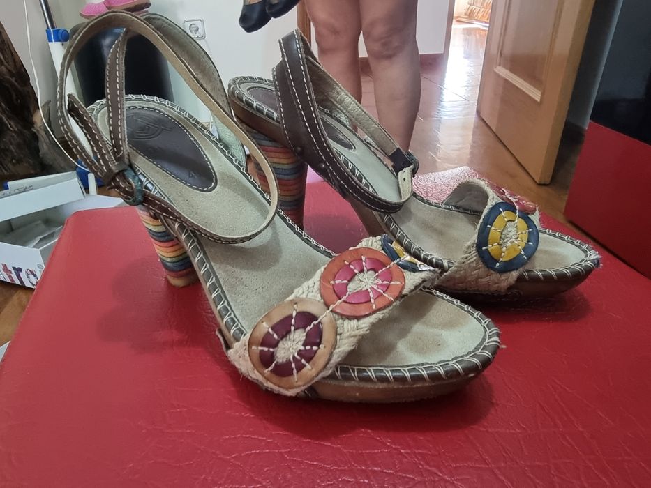 Vários sapatos senhora Tam 39-40