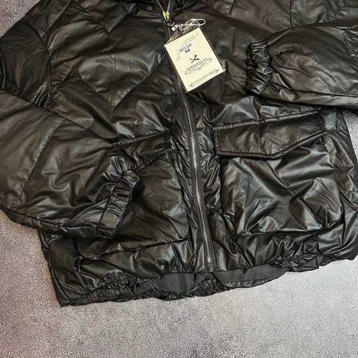 Жіноча стильна куртка (розмір-M.L.XL)