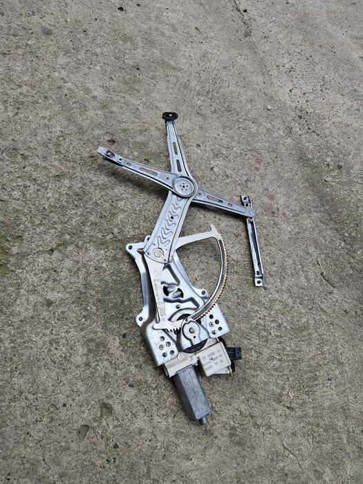 Скло підйомник передній Опель Вектра Ц Опель Сігнум Сигнум Opel Vectra