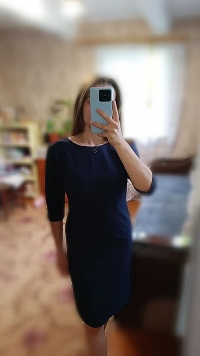 Класична сукня, що підкреслить вашу фігуру