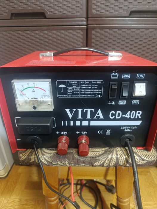 Пуско зарядний пристрій 12 24 вольта 30 ампер