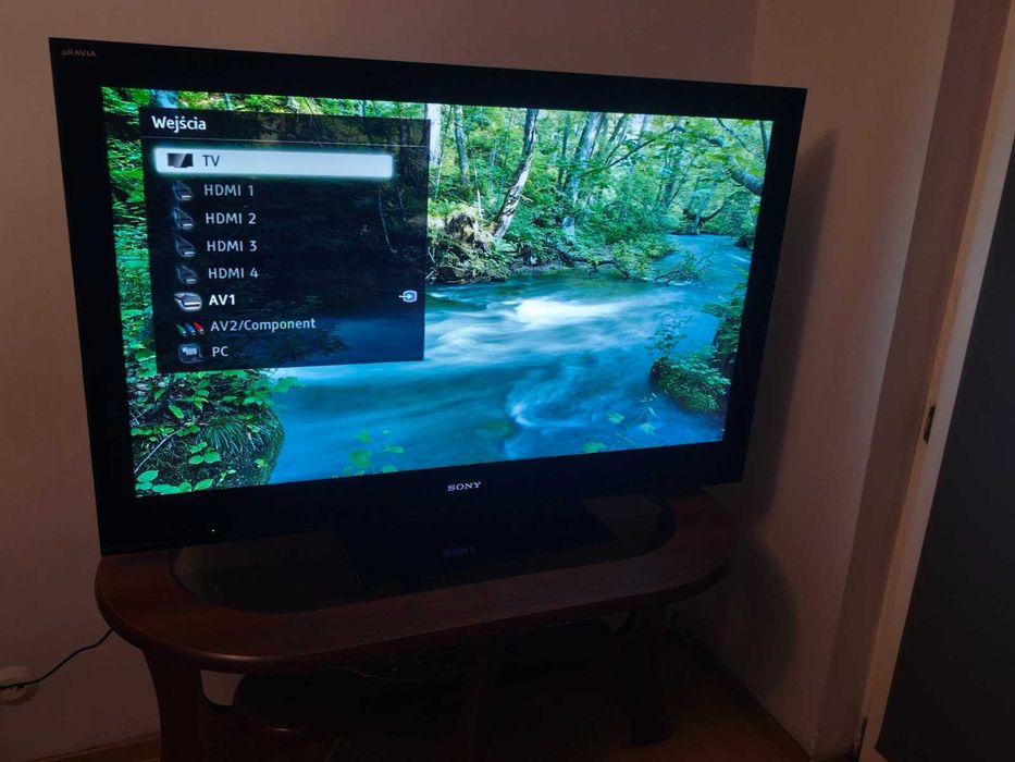 Sprzedam telewizor Sony Bravia KDL-46NX700..