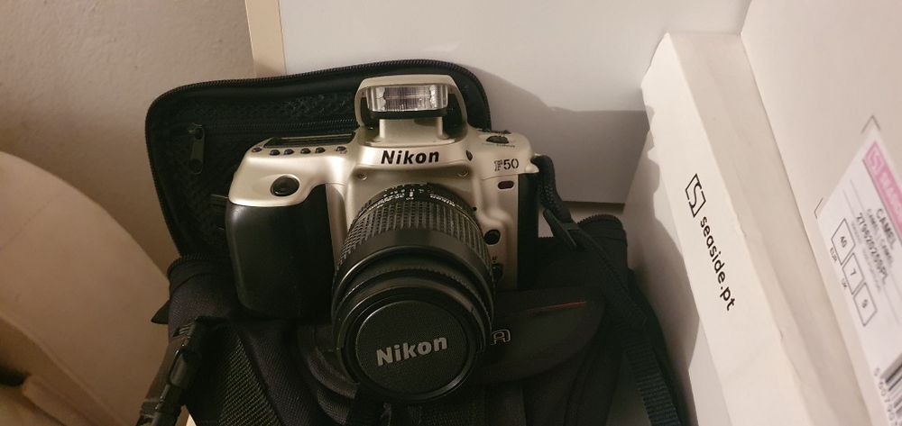 Câmara Fotográfica Nikon F50