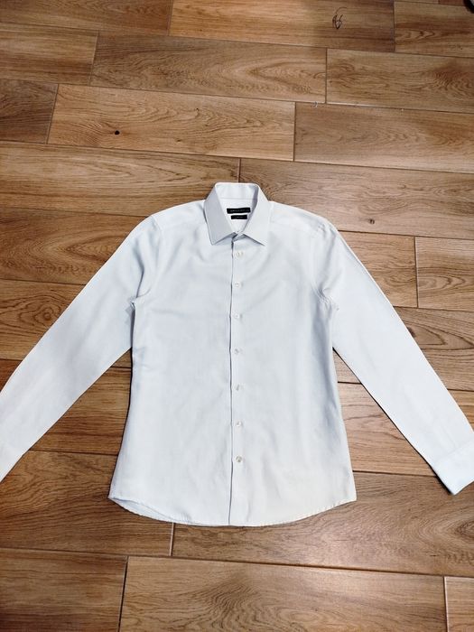 Білосніжна сорочка розмір S